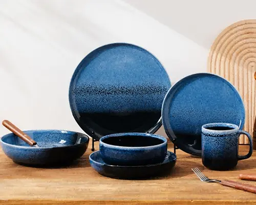 I dette lille rum er tidens ømhed sløret